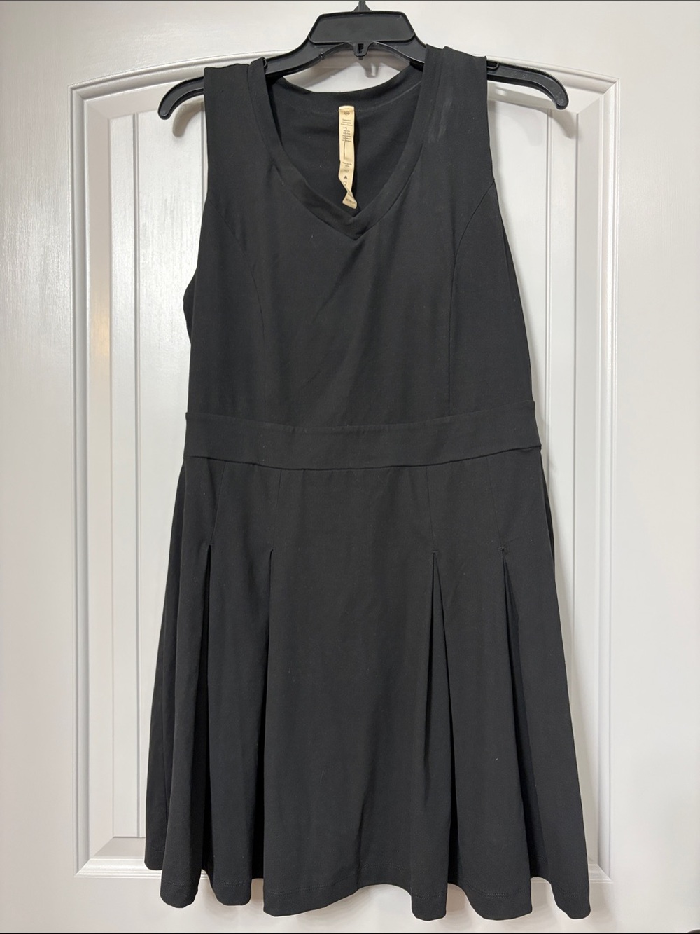 Classic Black Sleeveless V-Neck Dress